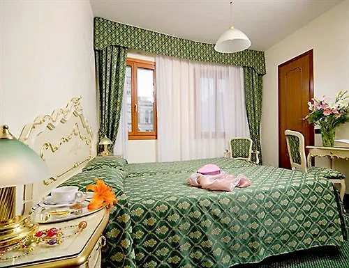 ***  Hotel Commercio&Pellegrino Venezia Italia