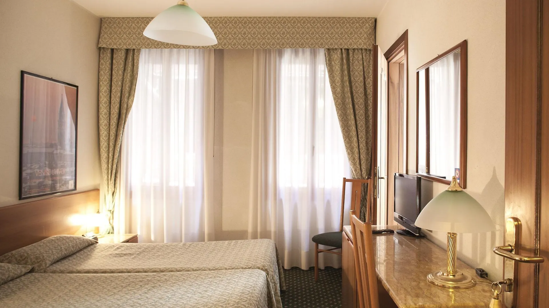 Hotel Commercio & Pellegrino Венеция Италия