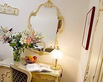 ***  Hotel Commercio & Pellegrino Velence Olaszország